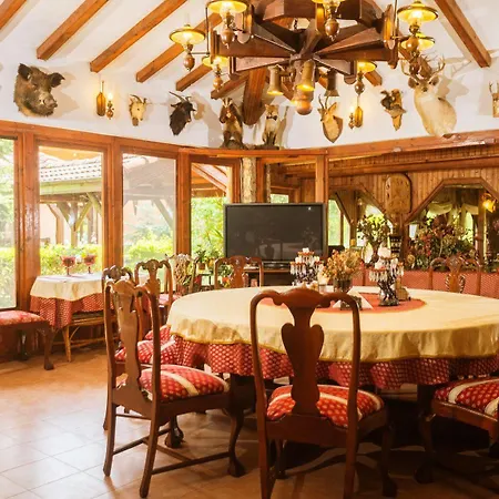 Отель Dallas 4*