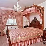 Dallas Hotel Warna